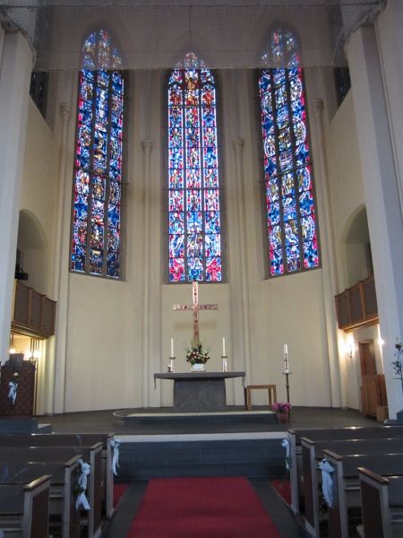 A chancel and apse